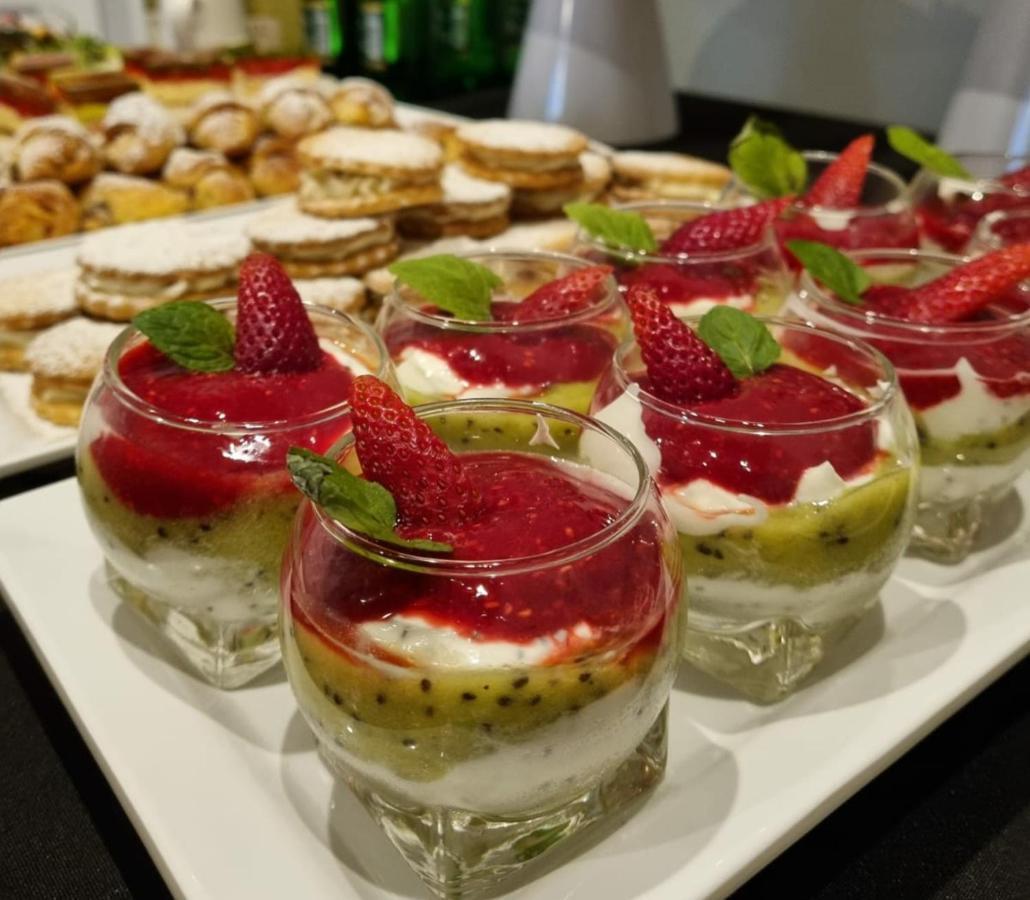 Aviator Hotel Restauracja & Spa Pabianice Eksteriør billede