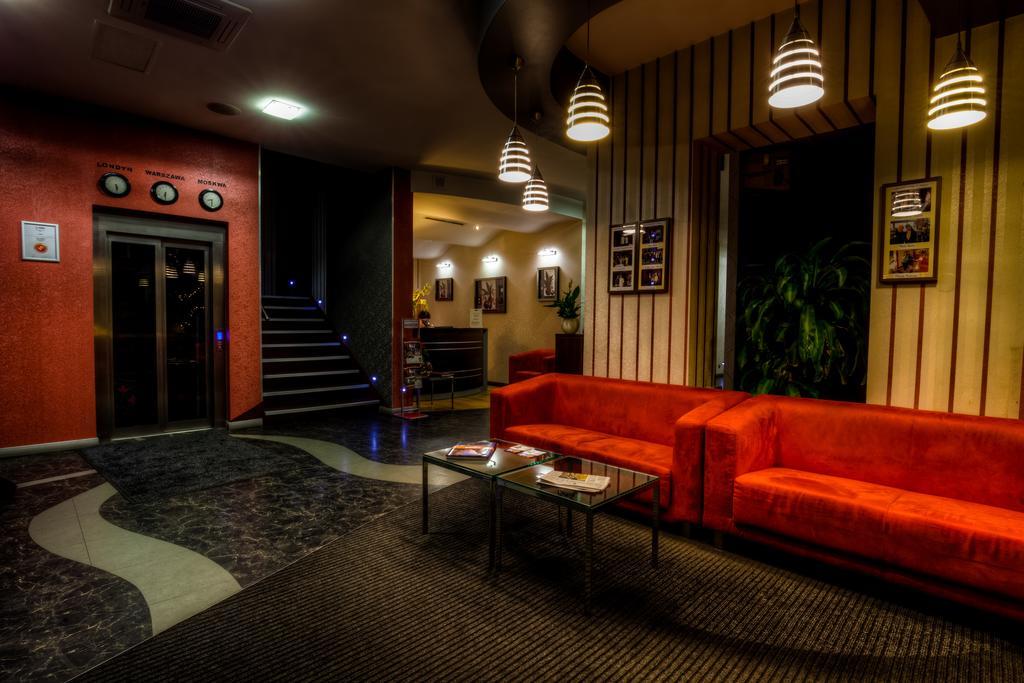 Aviator Hotel Restauracja & Spa Pabianice Eksteriør billede