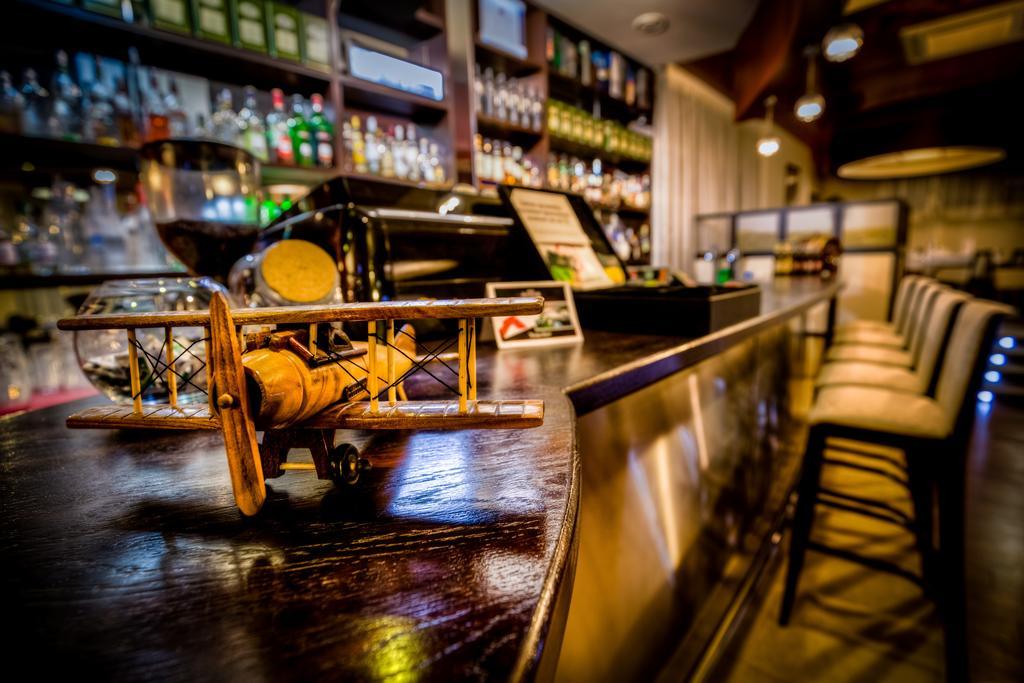 Aviator Hotel Restauracja & Spa Pabianice Eksteriør billede